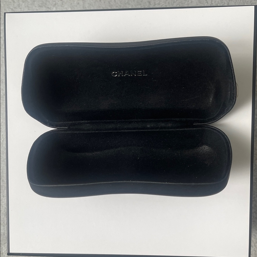 CHANEL Black Eyeglass Case with Swarovski Crystals Authentic - Picture 3 of 5